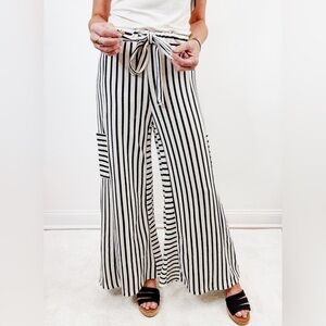 NWT - Between The Line - Pants